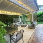 Rent 5 bedroom house of 300 m² in Pietrasanta