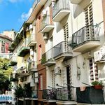 Affitto 2 camera appartamento di 55 m² in Naples