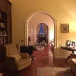 Rent 4 bedroom apartment of 250 m² in Trani