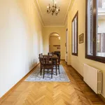 Rent 2 bedroom apartment of 130 m² in florence