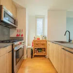 Rent 1 bedroom apartment of 53 m² in Queens