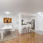 Appartement de 667 m² avec 1 chambre(s) en location à Toronto