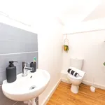 Rent 3 bedroom flat in Liverpool