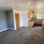 Rent 2 bedroom flat in Leeds