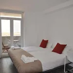 Rent a room of 1353 m² in Lisboa