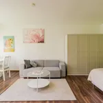 Rent 1 bedroom apartment of 48 m² in Berlin