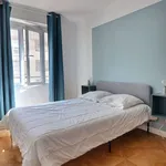 Rent 4 bedroom apartment of 66 m² in Marseille