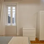 Rent 7 bedroom apartment in Lisbon