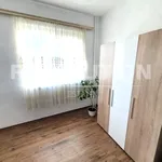 Rent 3 bedroom apartment of 95 m² in Южен