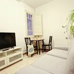 Rent a room of 90 m² in Barcelona