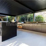 Rent 5 bedroom house of 280 m² in Rome