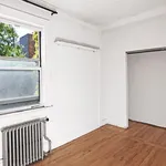 Rent 2 bedroom apartment in Williamsburg