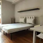 Rent 2 bedroom apartment of 60 m² in Milan