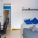 Rent 4 bedroom apartment in Barcelona