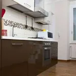 Rent 2 bedroom apartment of 65 m² in Milan