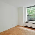 Rent 2 bedroom apartment in Manhattan