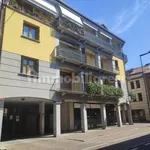 Affitto 2 camera appartamento di 65 m² in Paderno Dugnano