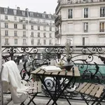 Rent 2 bedroom apartment of 57 m² in paris