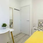 Rent a room in madrid