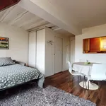 Rent 2 bedroom apartment of 27 m² in Paris