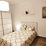 Rent a room of 120 m² in zaragoza