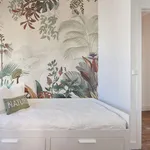 Rent a room in lisbon