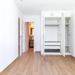 Rent 4 bedroom apartment of 150 m² in Madrid