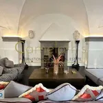 Rent 6 bedroom house of 400 m² in Florence