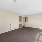 Rent 3 bedroom flat in South East England