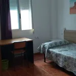 Rent a room of 160 m² in valencia