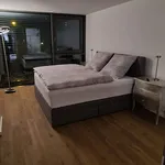 Miete 4 Schlafzimmer wohnung von 125 m² in Frankfurt