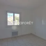 Rent 4 bedroom house of 77 m² in Perpignan