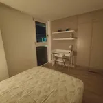 Rent 4 bedroom apartment in Barcelona