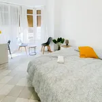 Rent 7 bedroom apartment in Valencia