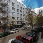 Rent 6 bedroom apartment of 90 m² in Berlin