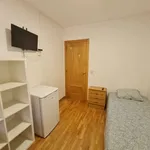 Rent a room of 120 m² in zaragoza