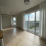 Appartement de 624 m² avec 3 chambre(s) en location à Montreal