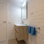 Rent 3 bedroom apartment of 65 m² in Barcelona