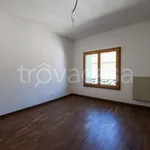 Affitto 5 camera appartamento di 182 m² in Vicenza