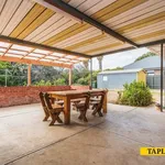 Rent 3 bedroom house of 700 m² in Edwardstown