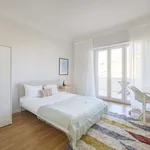 Rent a room in lisbon