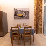 Rent a room of 120 m² in lisbon