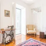 Rent a room of 180 m² in lisbon