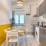 Appartement de 490 m² avec 3 chambre(s) en location à Marseille