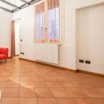 Rent 1 bedroom apartment of 85 m² in Bologna