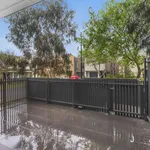 Rent 2 bedroom apartment in Melbourne