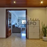 Rent 3 bedroom apartment of 118 m² in Amadora