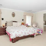 Rent 5 bedroom house in Kellyville