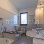 Affitto 3 camera appartamento di 85 m² in Baveno