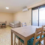 Rent a room of 82 m² in valencia